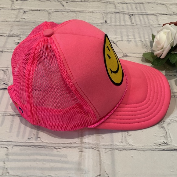 AVIATOR NATION Vintage Smilie Trucker Hat - Picture 3 of 7